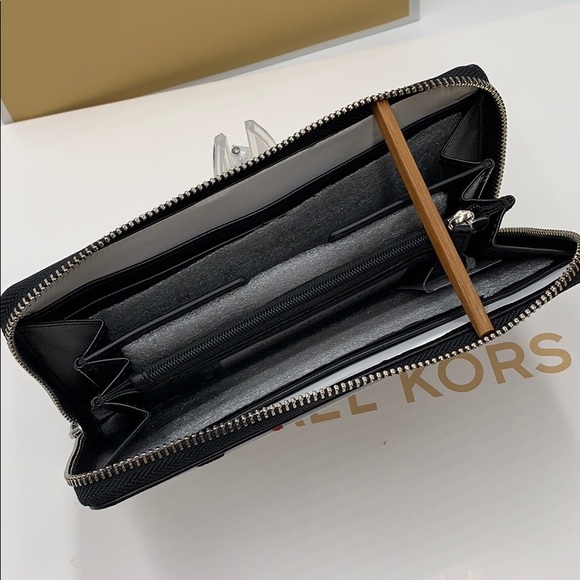 MICHAEL KORS COOPER TECH ZIP AROUND BLACK/MNDRINE - Picture 16 of 16